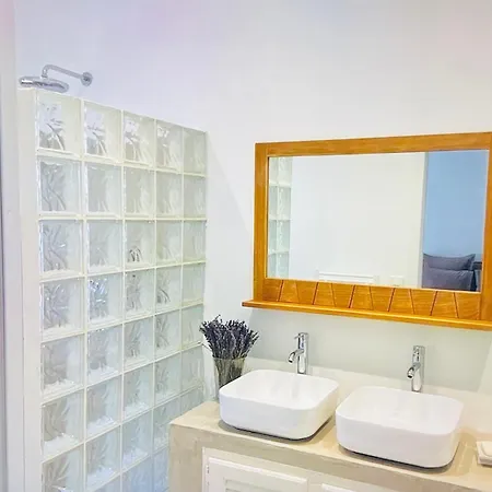 Σπίτι διακοπών Architect Designed House Pool Tastefully